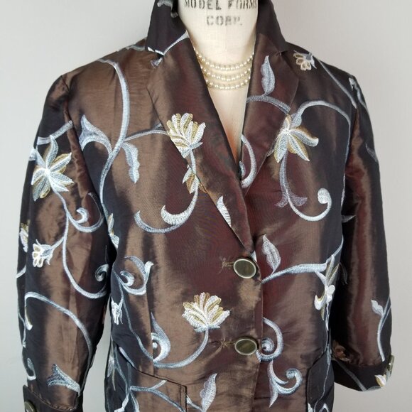 Stunning Di Vita Di Luxe Stunning Floral Embroidered Silky Jacket * Size 8 - Picture 2 of 10
